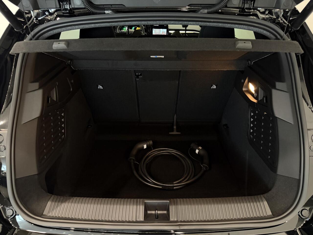 Renault SCENIC E-Tech EV87 220 Long Range Esprit Alpine | Pack Light & Sound | Pack Advanced Driving Assist & Augmented Vision | Van: ¤ 51.859,- nu rijklaar voor: ¤ 49.859,-