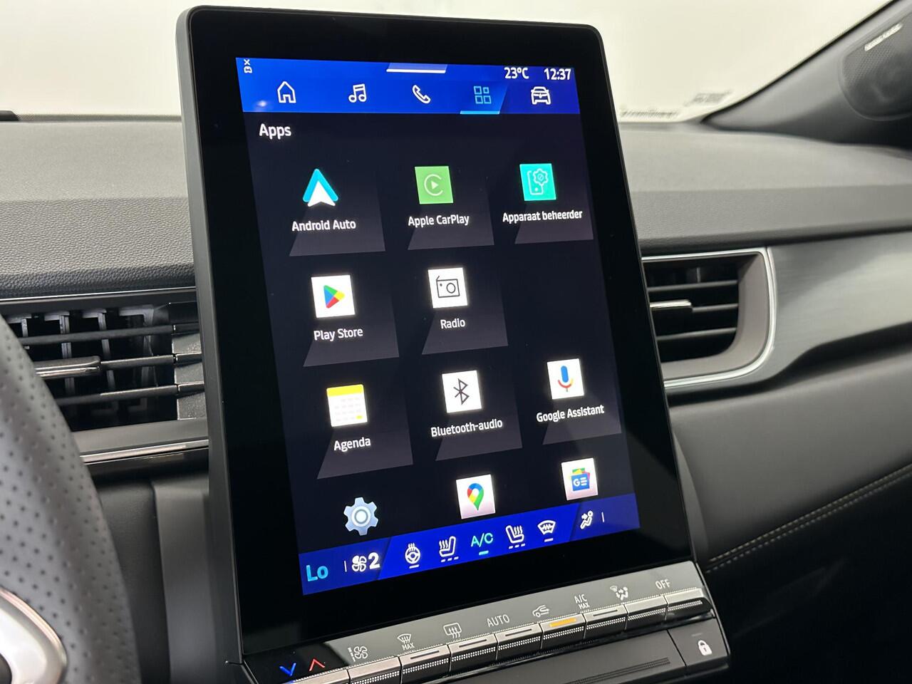 Renault Symbioz 1.8 E-Tech Full Hybrid 160 Iconic | Pack Light & Sound | Van: ¤ 43.638,- nu rijklaar voor: ¤ 41.638,-