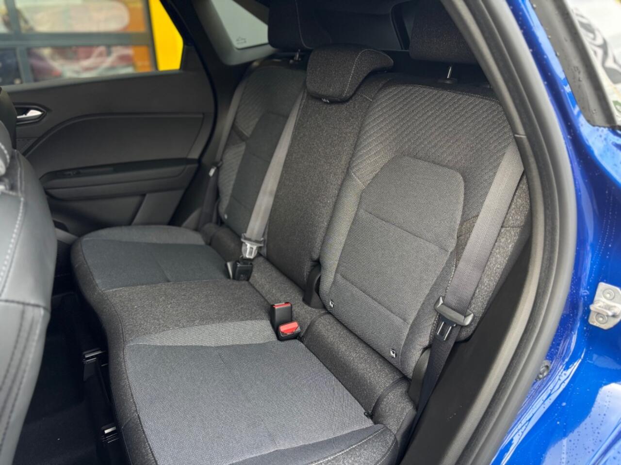 Renault Symbioz Techno Full Hybrid E-Tech 160 Pack driving en Comfort