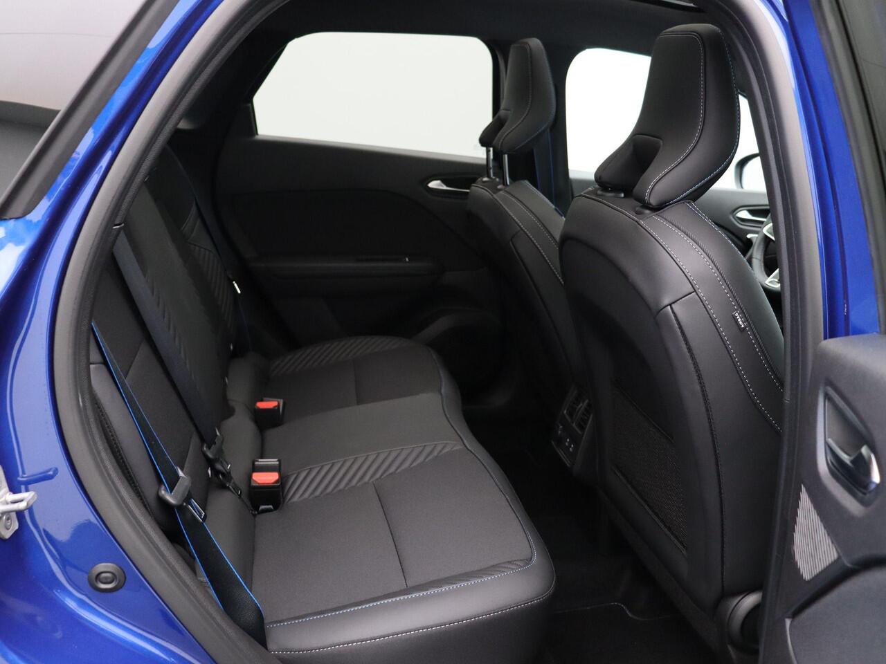 Renault Symbioz E-Tech full hybrid 160pk esprit Alpine | Panoramisch dak | Harman Kardon Premium Audio | Adaptive Cruise Control | Verwarmd stuurwiel |