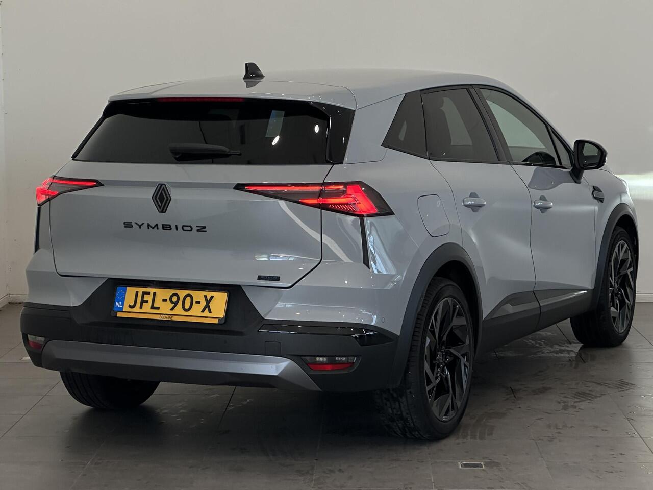 Renault Symbioz 1.6 E-Tech Full Hybrid 145 Esprit Alpine | Stoel- en stuurverwarming | Apple Carplay/Android Auto | Parkeersensoren voor, achter en achteruitrijcamera