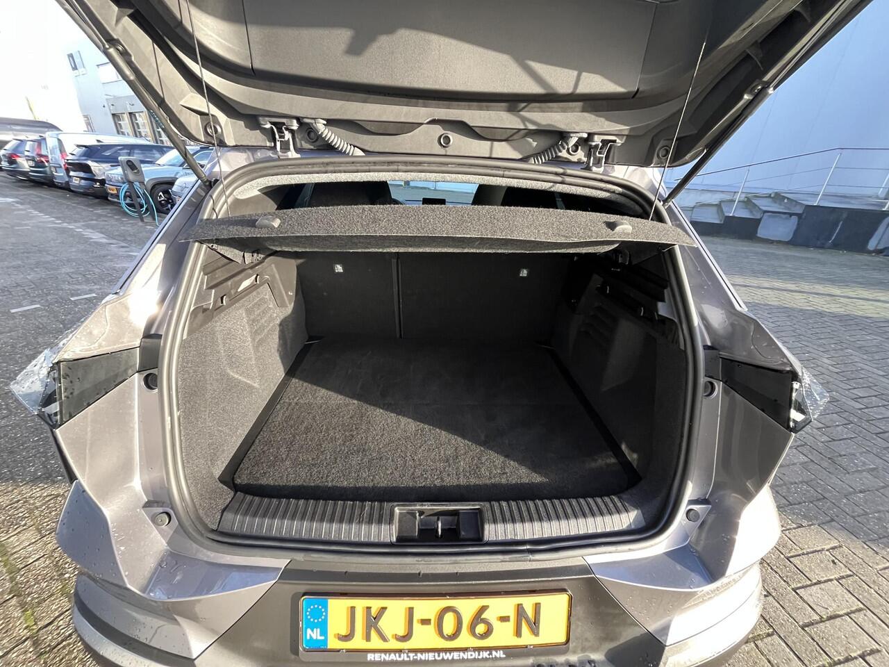 Renault Symbioz 1.6 E-Tech full hybrid 145 techno / CAMERA / NAVIGATIE GROOT SCHERM GOOGLE BUILD IN / ADAPTIEVE CRUIS CONTROL / APPLE CARPLAY / ANDROID AUTO / LICHTMETALEN VELGEN