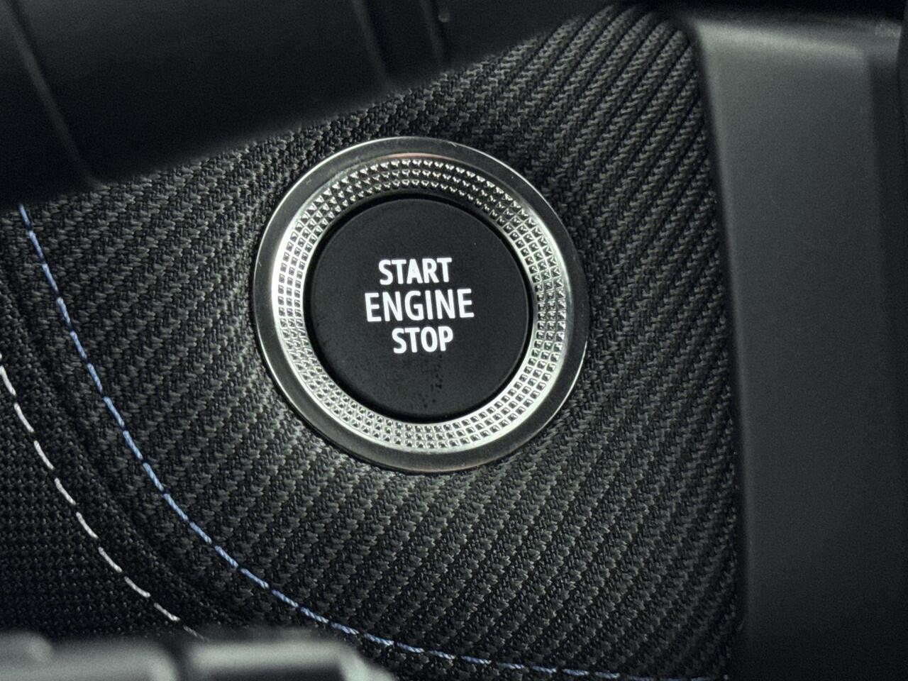 Renault Symbioz 1.6 E-Tech full hybrid 145Pk Esprit Alpine | Climate Control | Navigatie | Cruise Control Adaptief | Stoel - en Stuurwielverwarming | Parkeersensoren incl. Camera | Apple Carplay/Android Auto | Keyless Entry/Start |