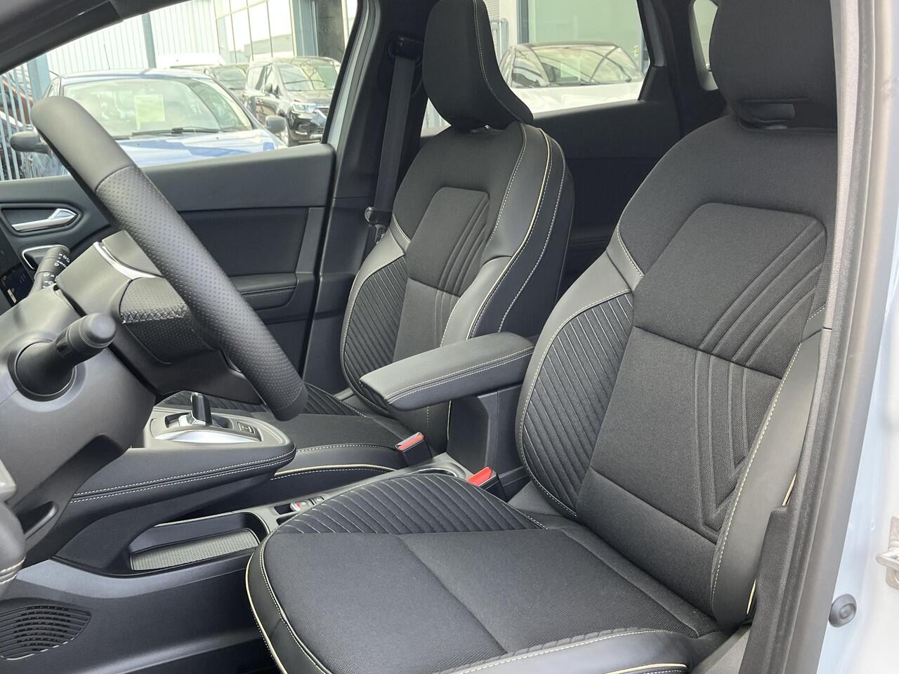 Renault Symbioz 1.8 E-Tech full hybrid 160 iconic | Direct uit voorraad leverbaar | Pack Light & Sound Harman & Kardon