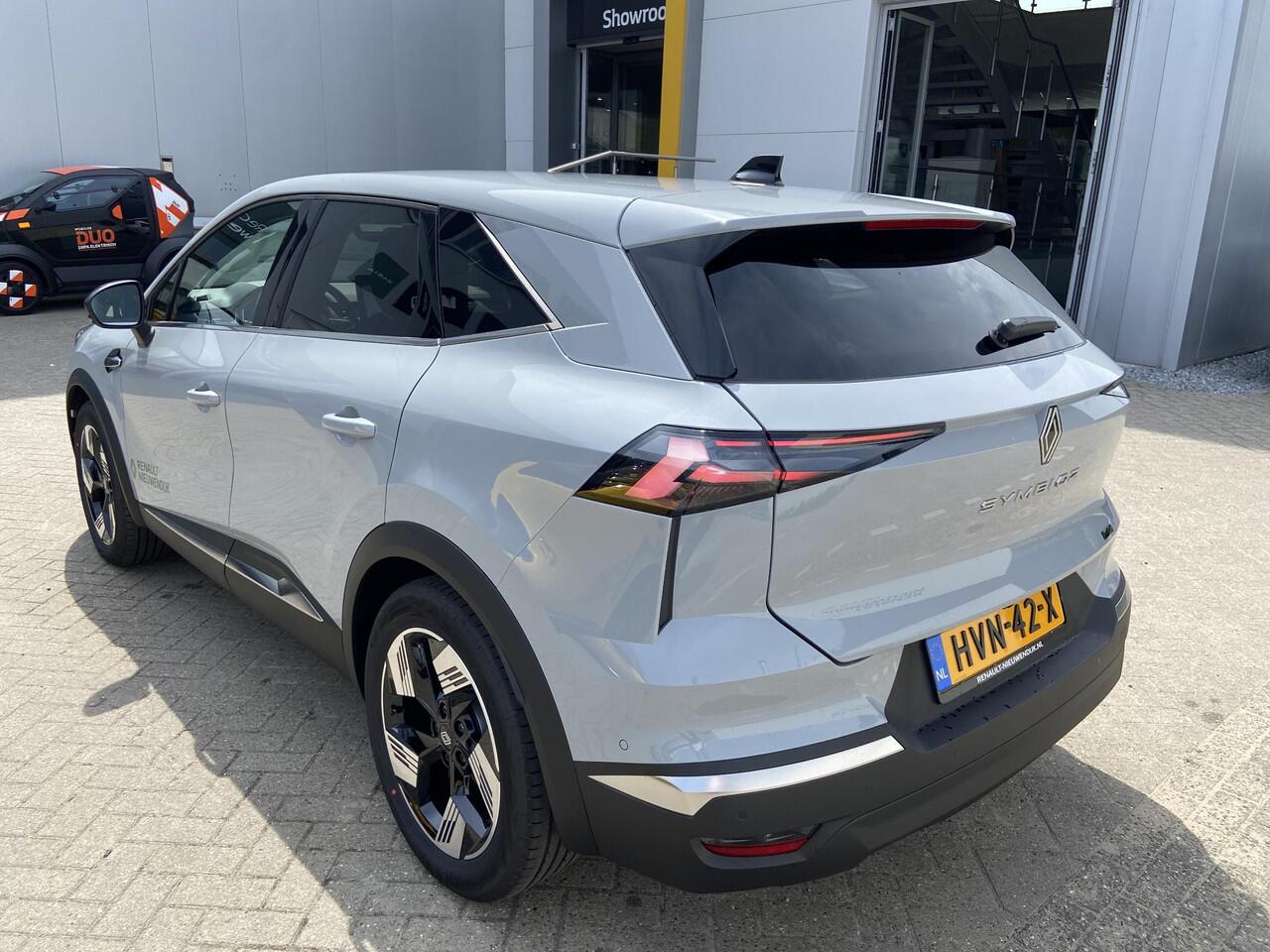 Renault Symbioz 1.8 E-Tech full hybrid 160 Tecno / PACK DRIVING & COMFORT / Demo zuidoost / vraag naar beschikbaarheid