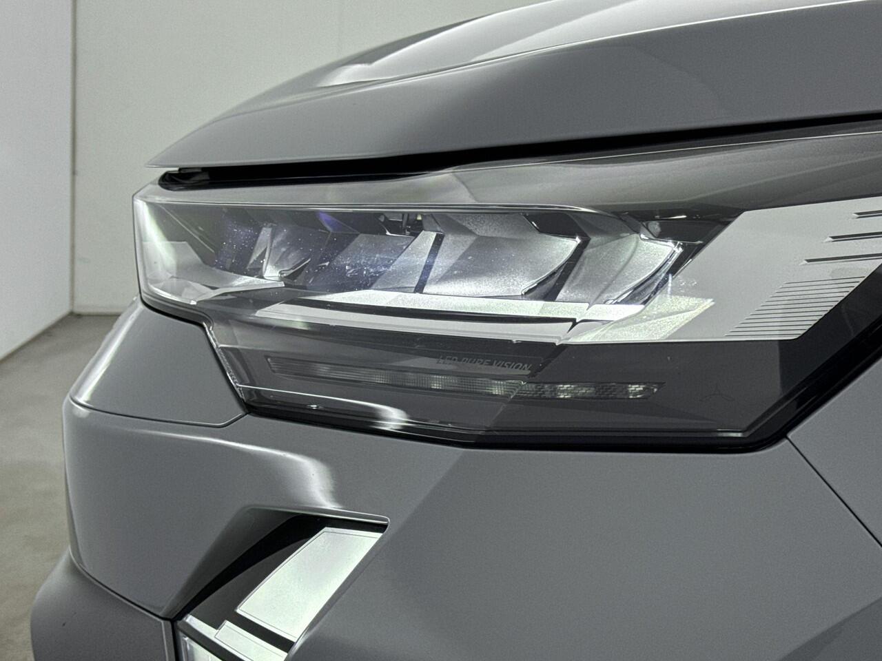 Renault Symbioz 1.6 E-Tech full hybrid 145Pk Esprit Alpine | Climate Control | Navigatie | Cruise Control Adaptief | Stoel - en Stuurwielverwarming | Parkeersensoren incl. Camera | Apple Carplay/Android Auto | Keyless Entry/Start |