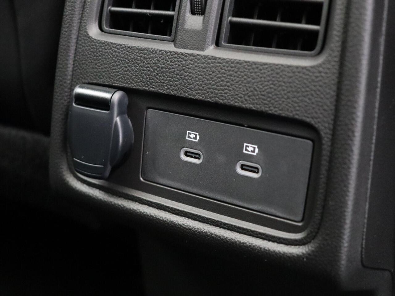 Renault Symbioz 1.6 E-Tech hybrid 145pk esprit Alpine | Harman Kardon | Panoramisch vast glazen dak | Stuurverwarming |