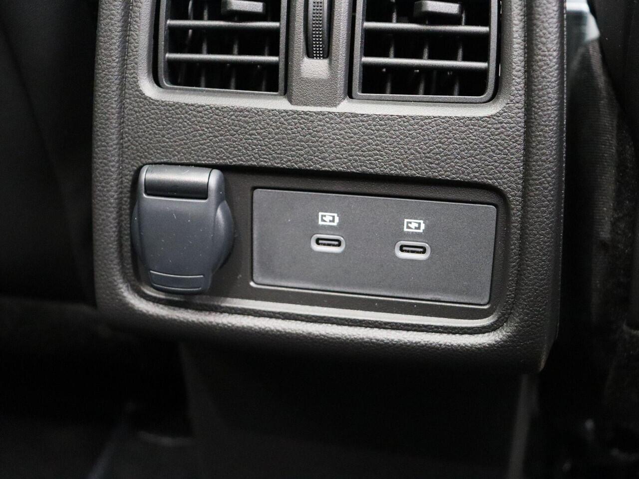 Renault Symbioz E-Tech full hybrid 160pk esprit Alpine | Panoramisch dak | Harman Kardon Premium Audio | Adaptive Cruise Control | Verwarmd stuurwiel |