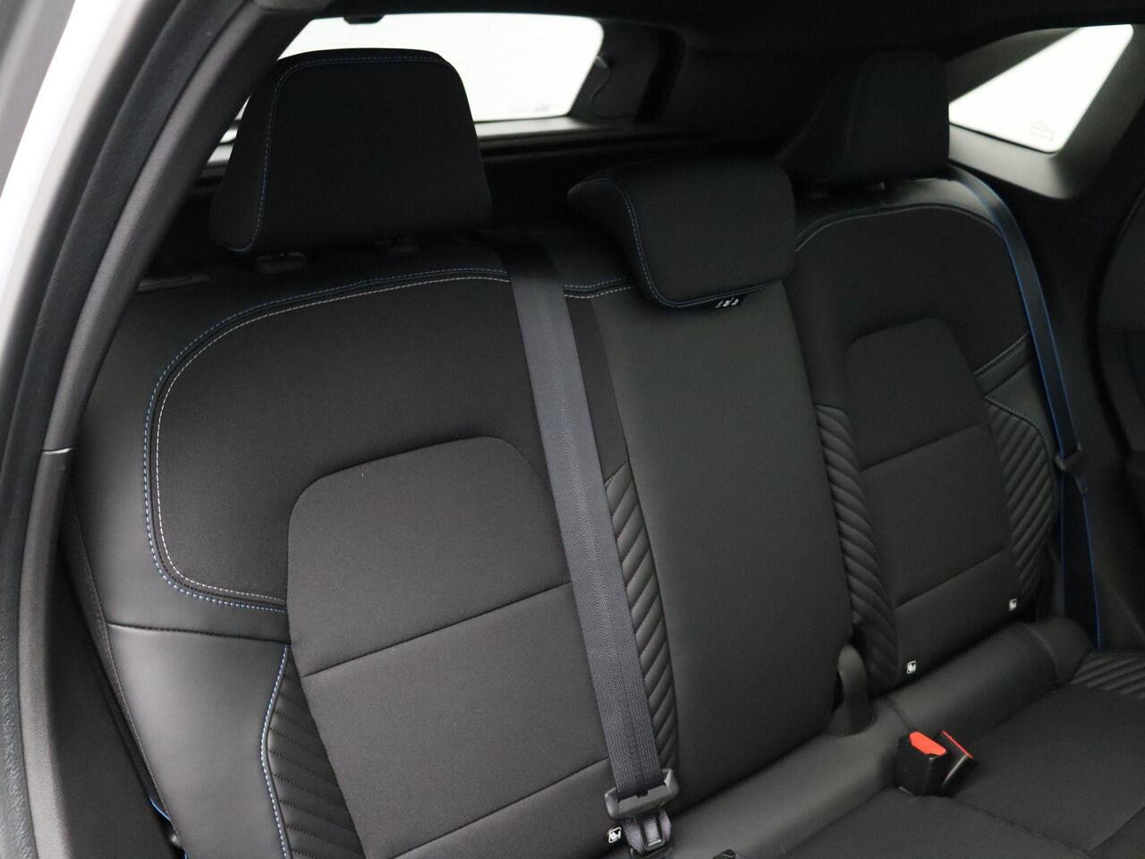 Renault Symbioz 1.6 E-Tech full hybrid 145 esprit Alpine | Elektrisch verstelbare stoelen | Stoel en Stuurverwarming| Elektrische achterklep | Panoramisch dak | Rondomzicht Camera |