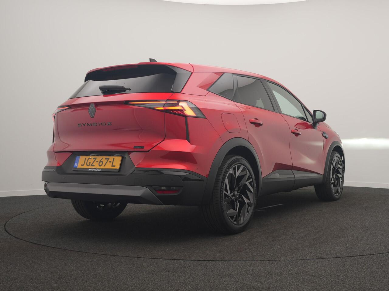 Renault Symbioz 1.8 E-Tech Full Hybrid 160 Esprit Alpine - 160 PK! - Adaptive Cruise Control - Achteruitrijcamera - Apple Carplay - Android Auto - Harman Kardon