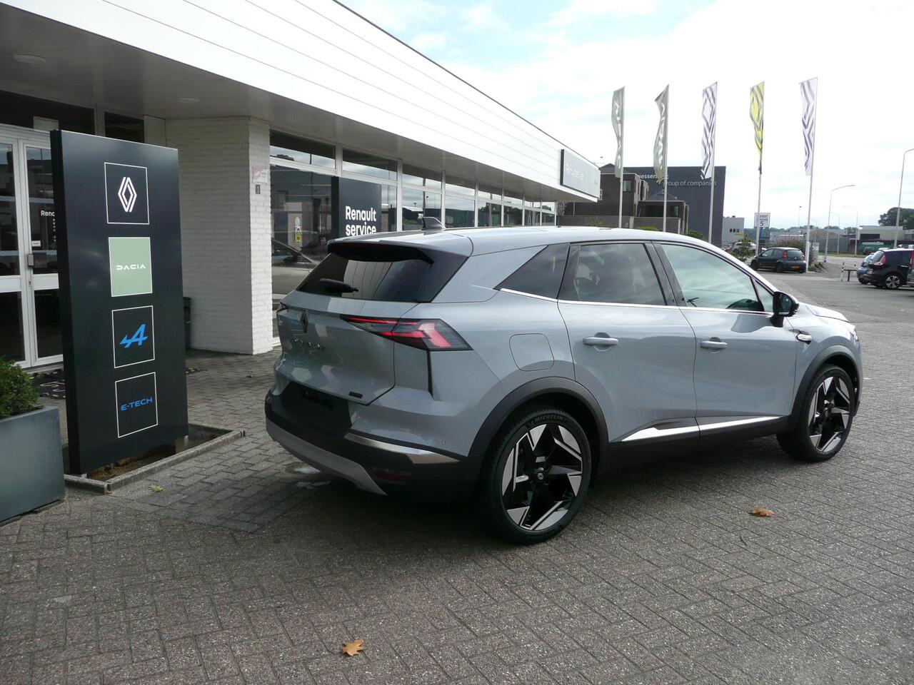 Renault Symbioz 1.6 E-Tech full hybrid 145 iconic PACK LIGHT & SOUND (SOLARBAY GLAZEN DAK/HARMAN KARDON) 360GR. CAMERA/ PACK WINTER (VERWARBARE STOELEN, STUUR EN VOORRUIT) / ETC... FULL OPTIONS! RIJKLAAR!