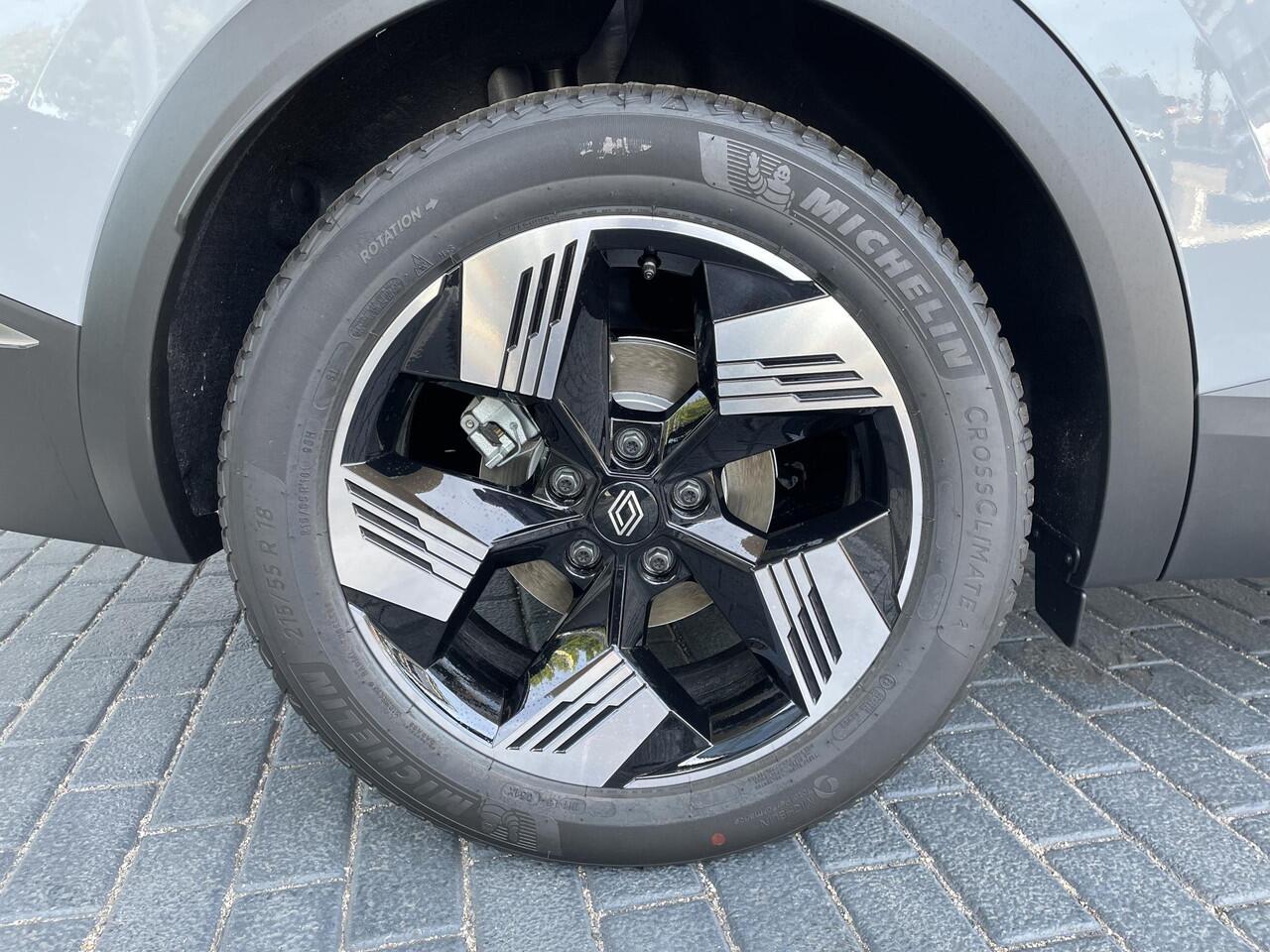 Renault Symbioz 1.8 E-Tech techno Full Hybrid E-Tech 160 / Demo Hillegom / all-seasonbanden met snow mode / pack driving & comfort /