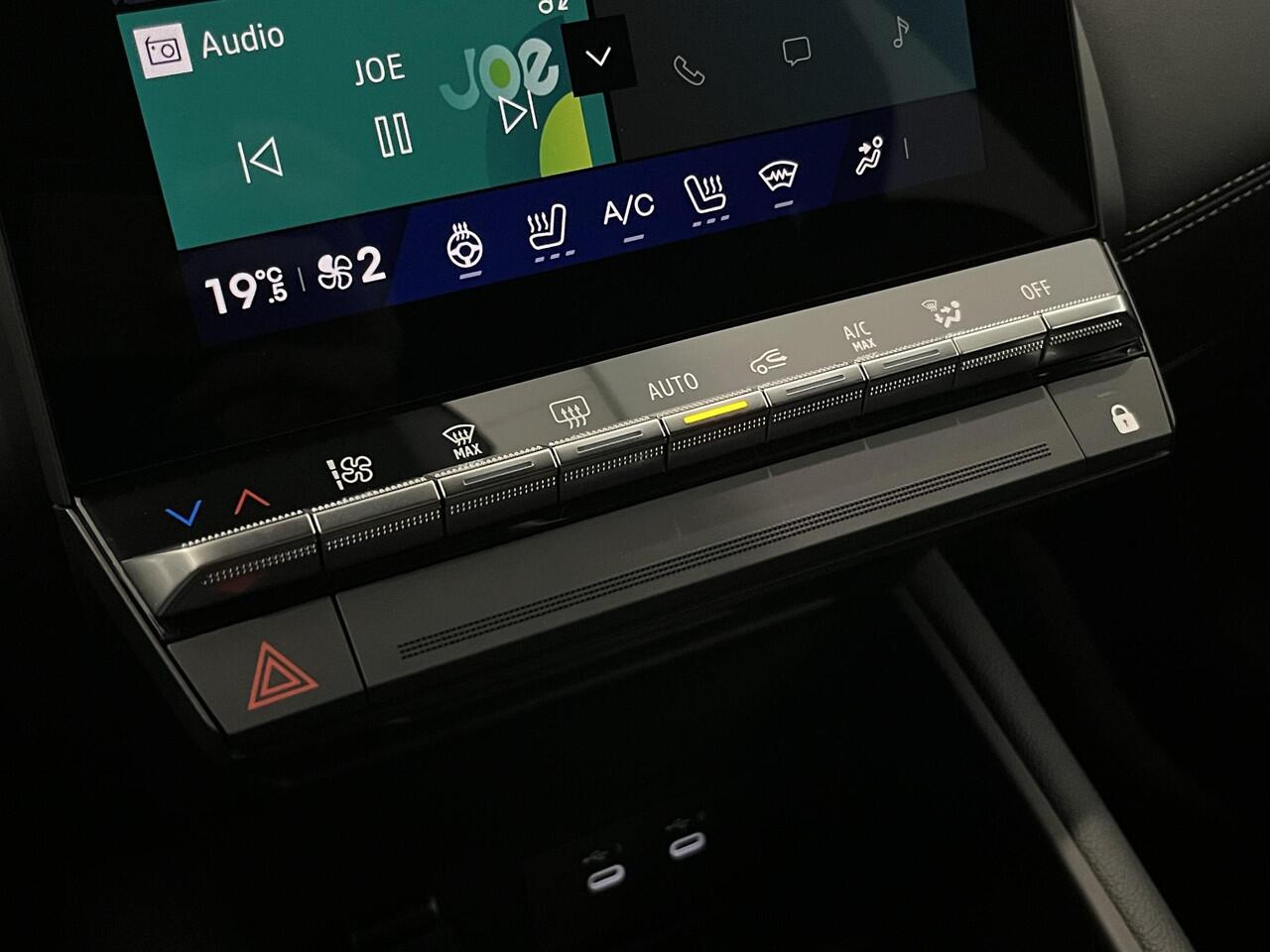 Renault Symbioz 1.6 E-Tech Full Hybrid 145 Iconic | Harman/Kardon premium audio