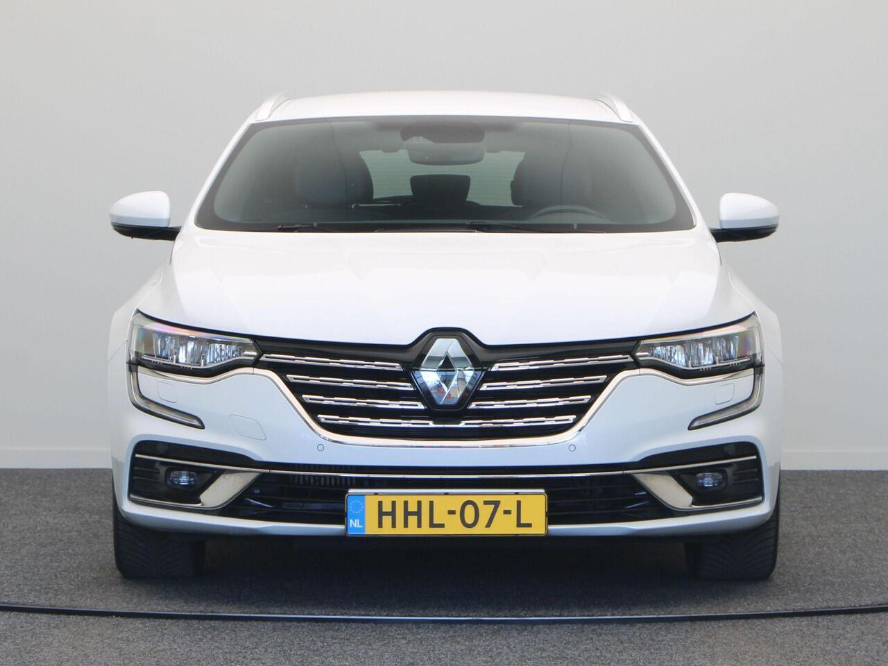 Renault TALISMAN Estate 160pk TCe Business Intens | Half leder | Automaat | Stoel & stuur verwarming | Achteruitrijcamera |