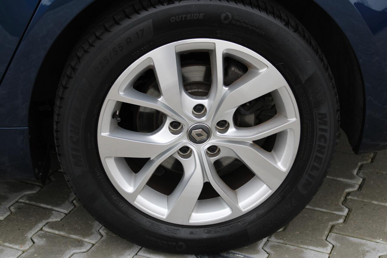 Renault TALISMAN Estate 1.3 TCe Limited | Incl. 12 maanden garantie | Cruise control | Climate control | DAB radio | Parkeersensoren | Navigatie | Bluetooth |