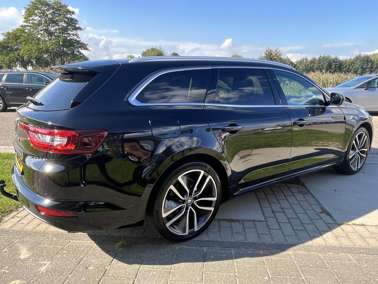 Renault TALISMAN Estate 1.3 TCe Limited / 160 PK / Automaat / Trekhaak / Keyless / Cruise / Massage / PDC A / LMV