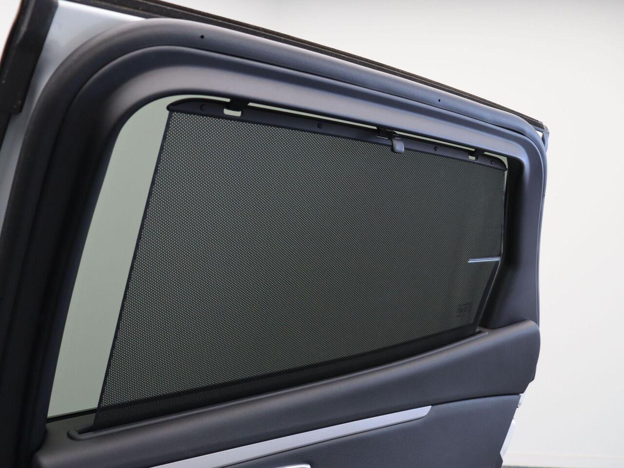 Renault TALISMAN Estate TCe 160pk EDC/Autom. Intens | Stoelverwarming | Elektrische Kofferklep | Navigatie | Massage functie |