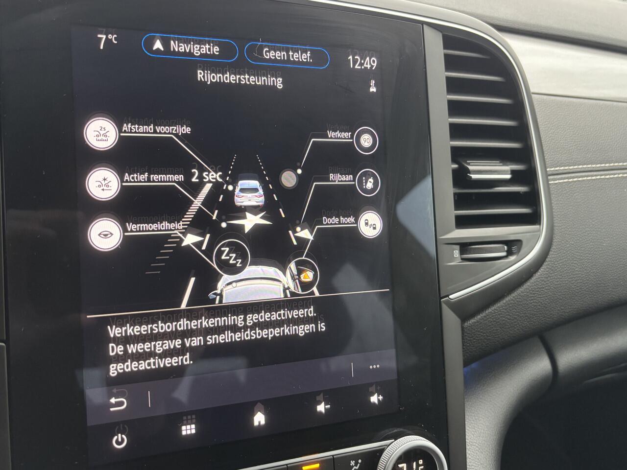 Renault TALISMAN 1.3 TCe Business Intens | Automaat | Sfeerverlichting | Apple Carplay | Cruise