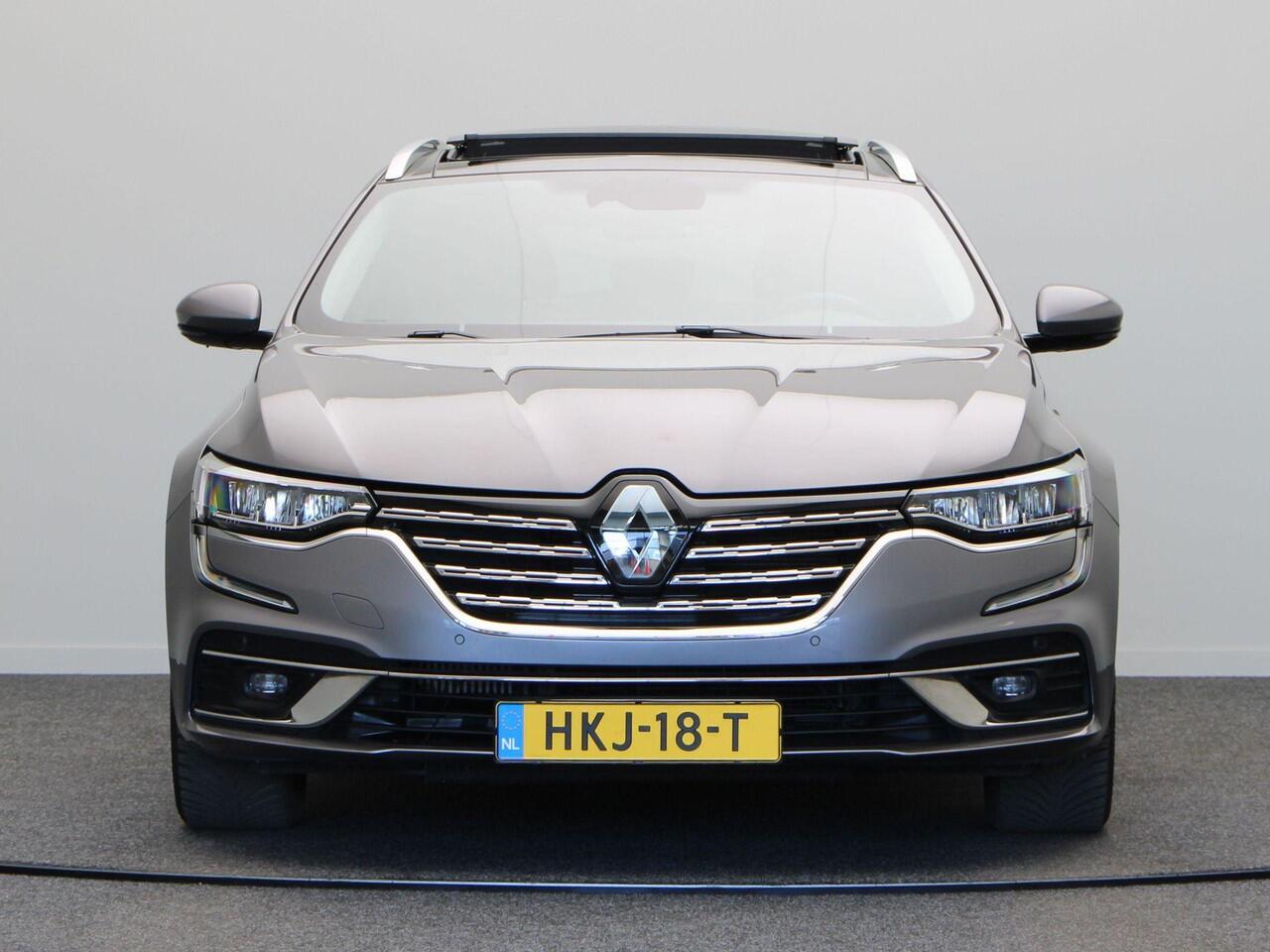Renault TALISMAN Estate 160pk TCe Business Intens | Panorama dak | Elektrische achterklep | Achteruitrijcamera | Parkeersensoren voor en achter | Navigatie |