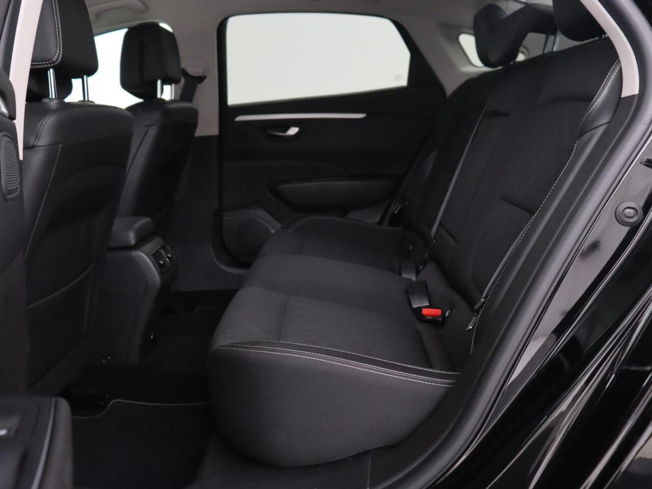 Renault TALISMAN 1.3 TCe Limited | 87.200km NAP | Carplay | Half leder | Navigatie | Parkeerhulp | Keyless | Climate control | DAB | Cruise control