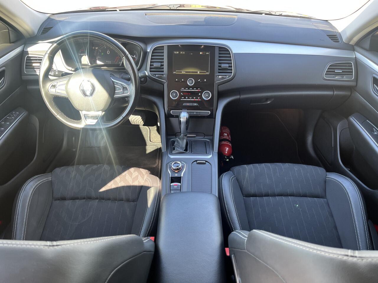 Renault TALISMAN Estate 1.3 TCe Limited / 160 PK / Automaat / Trekhaak / Keyless / Cruise / Massage / PDC A / LMV