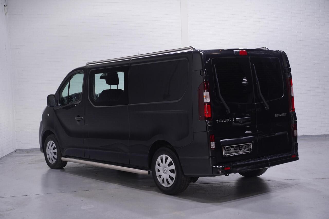Renault TRAFIC 2.0 dCi 120 pk L2H1 Dubbel Cabine 5p, NAP Camera, Navi, Airco ECC, LED Koplampen, Sidebars