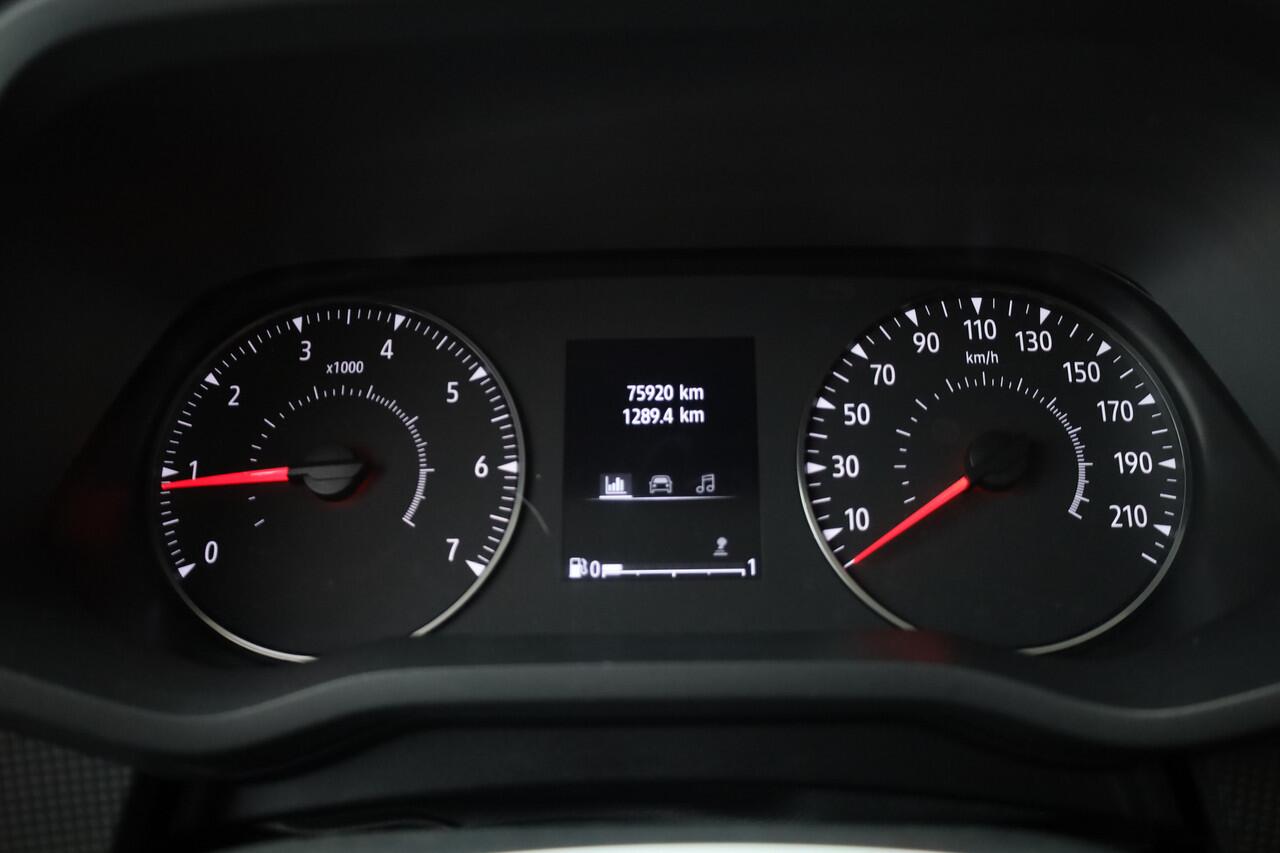 Renault TRAFIC 2.0 dCi 130pk Dubb.Cab. | L2H1 | 6 pers. | Airco | PDC | Trekhaak | Zilver met. | CarPlay