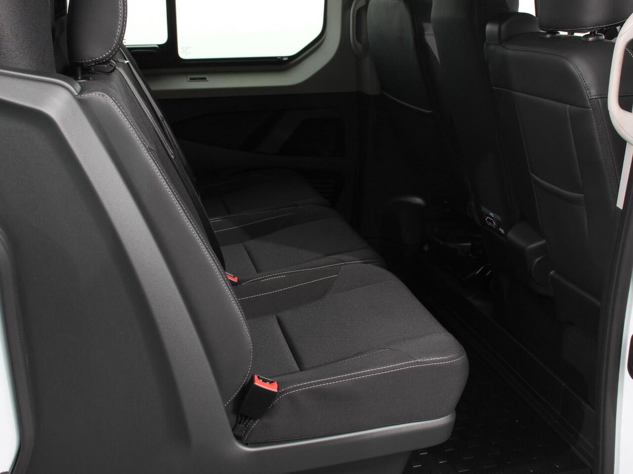 Renault TRAFIC 2.0 150PK Automaat L2H1 Advance Dubbele Cabine Navigatie Airco Lichtmetalen velgen Betimmering Trekhaak Camera Parkeer sensoren Dab