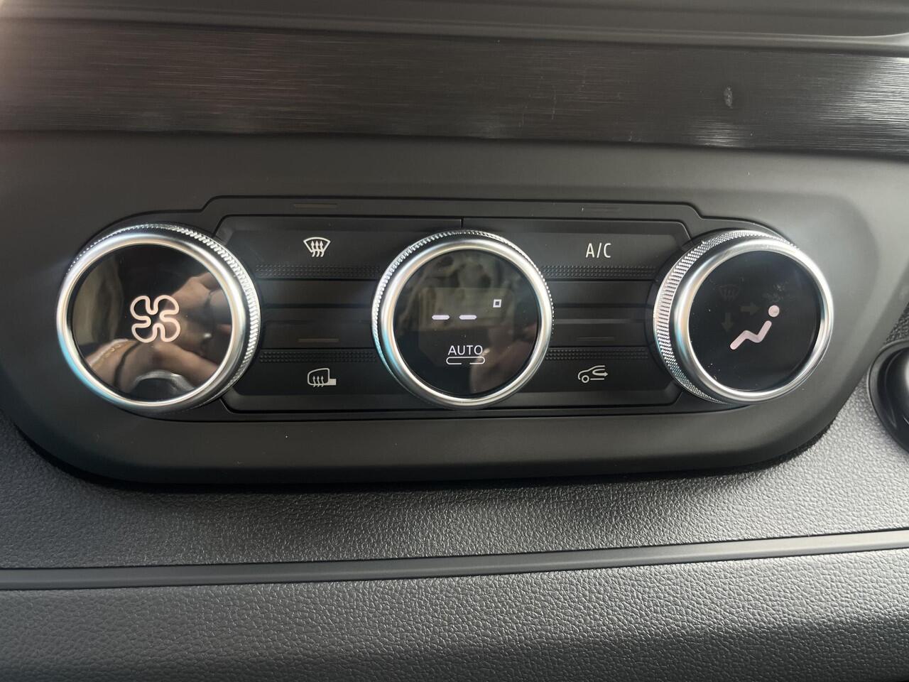 Renault TRAFIC 2.0 Blue dC1 150 EDC T30 L2H1 Advance / BPM VRIJE VOORRAAD /