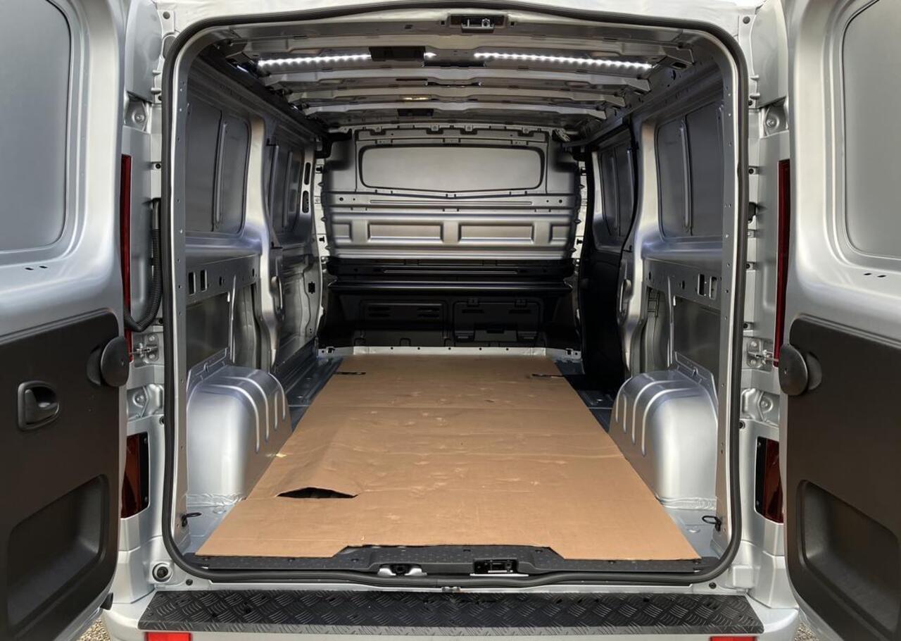 Renault TRAFIC 2.0 Blue dCi 150 EDC T30 L2H1 Extra - 125th Anniversary - Alarm / Trekhaak / Reservewiel