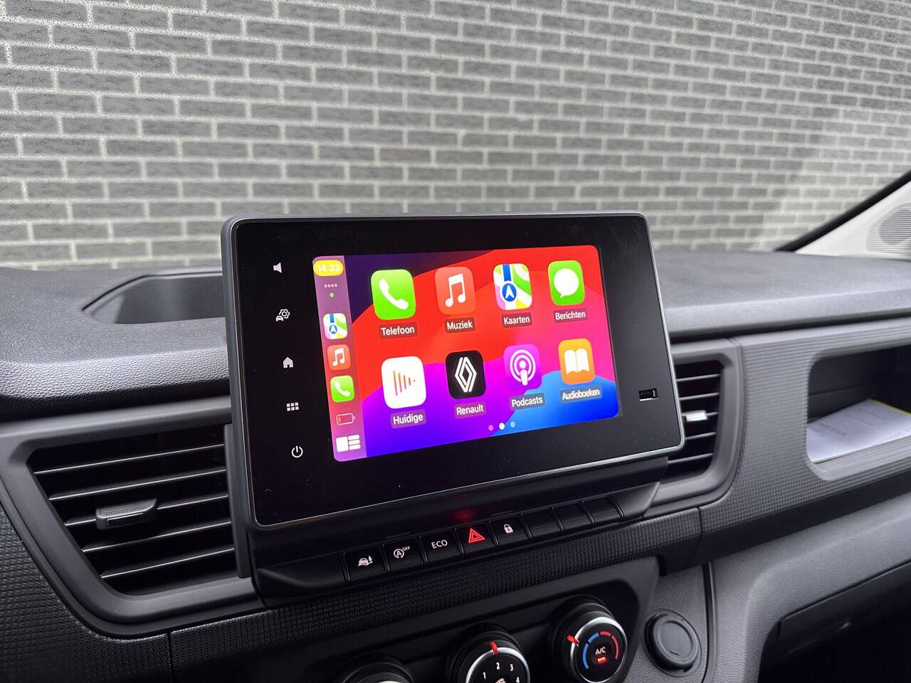 Renault TRAFIC 2.0 Blue dCi 130 T29 L2H1 Advance DC | Houten vloer | Zijwandbekleding laadruimte | Trekhaak | All-season