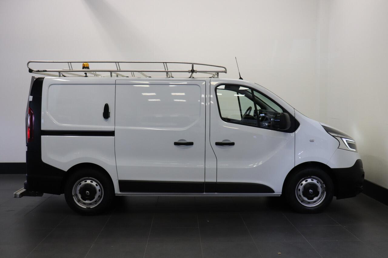 Renault TRAFIC 1.6 dCi EURO 6 - Airco - Cruise - PDC - Trekhaak - ¤ 10.900,- Excl.