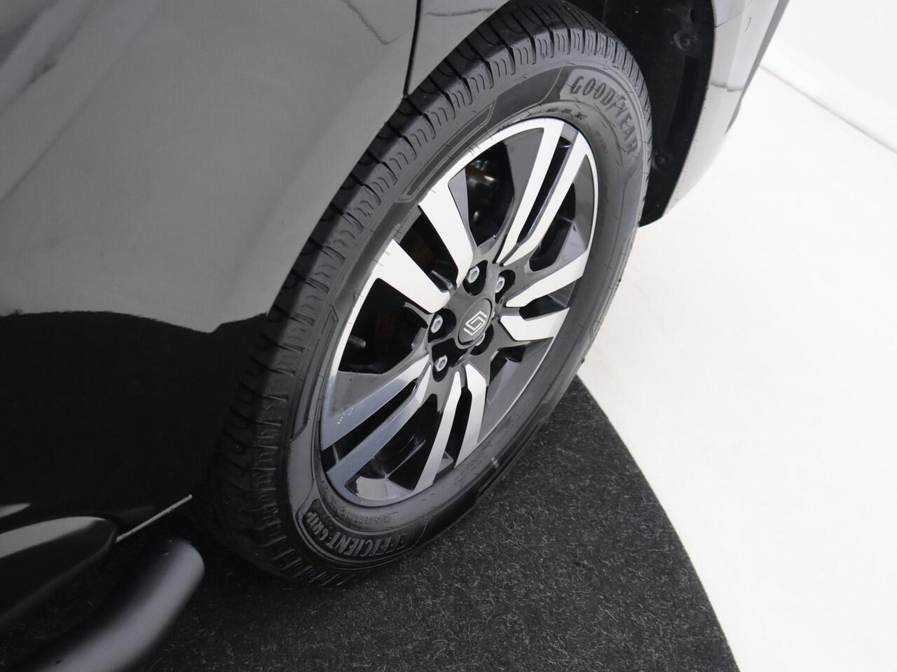 Renault TRAFIC 2.0 Blue dCi EDC 170 T29 L2H1 Extra DC Trekhaak | Navigatie | Betimmering | Achterraambeveiliging |