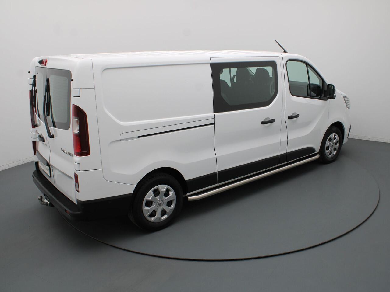 Renault TRAFIC 2.0 dCi 150pk EDC T29 L2H1 DC Work Edition Camera | Cruise | Navi | Parkeersens. v+a | Trekhaak