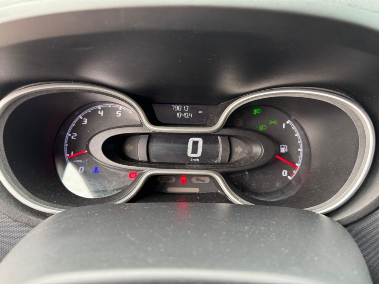 Renault TRAFIC 2.0 MJ 120PK L2 Lang, Navi, Airco, PDC, Schuifdeur, Cruise