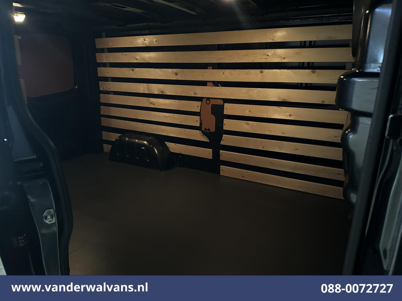 Renault TRAFIC 2.0 dCi 120pk L2H1 Euro6 Airco | Navigatie | Imperiaal | LED | Cruisecontrol | Trekhaak | Parkeersensoren Bijrijdersbank