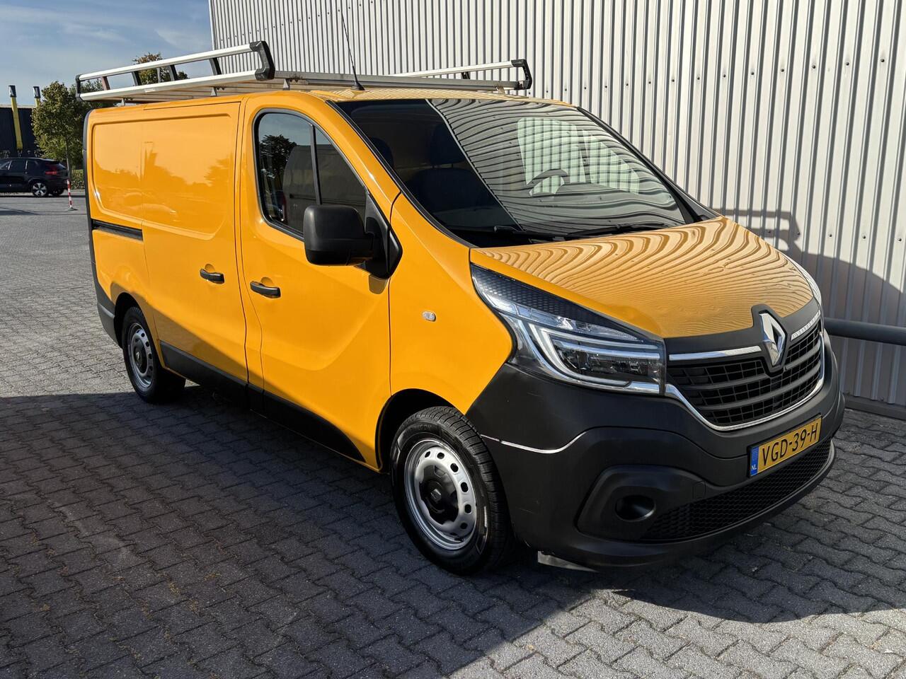 Renault TRAFIC 2.0 dCi 120 T27 L1H1Comfort*3PERS.*HAAK*CRUISE*A/C