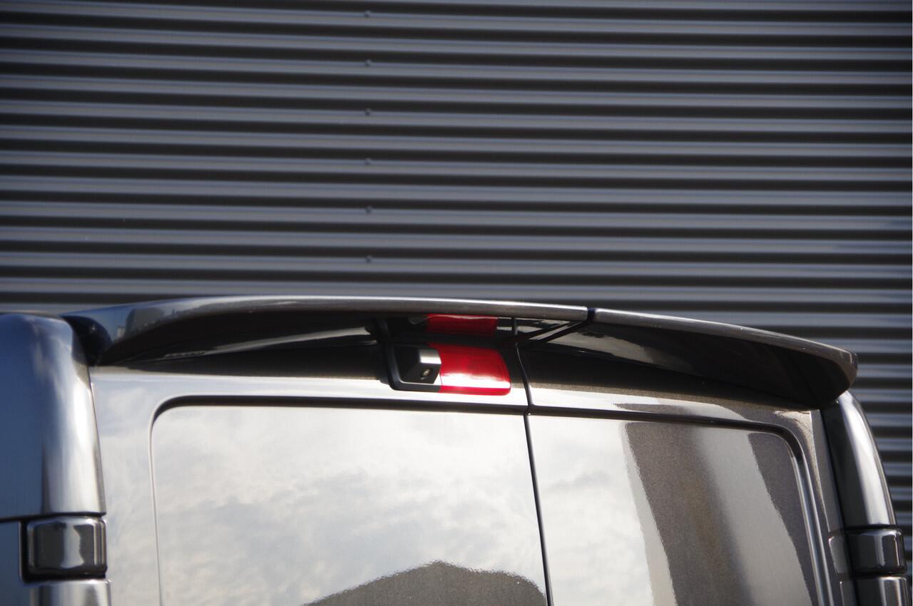 Renault TRAFIC 2.0 dCi SPORT 170PK AUT. LED, 2X SCHUIFDEUR, TREKHAAK, LEDER, CAMERA, NAVI, CRUISE, CLIMA, PARKEERSENSOREN, APPLE CARPLAY