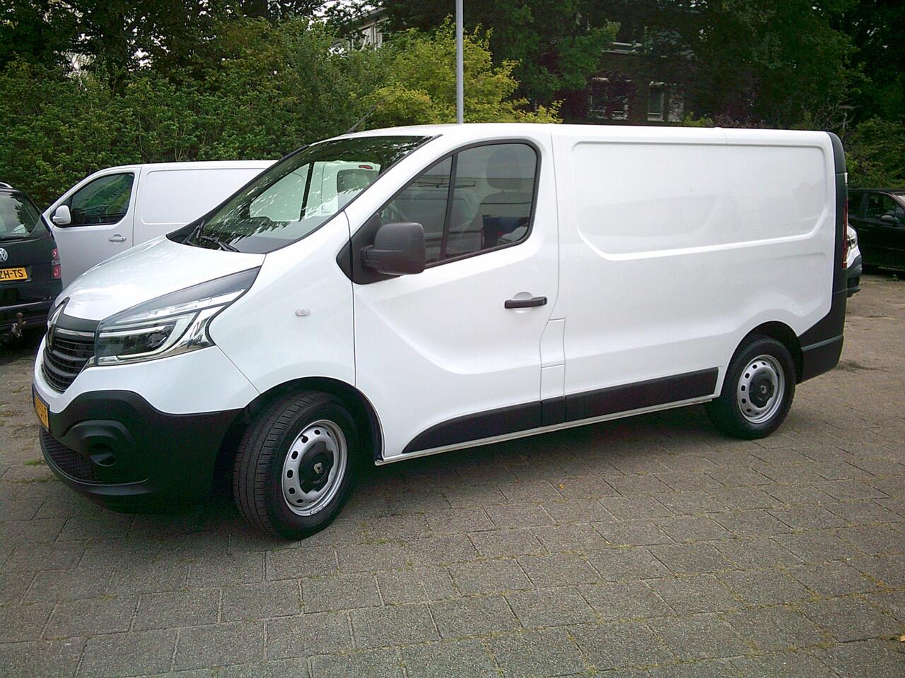 Renault TRAFIC 2.0 dCi 120 T29 L1H1 Comfort VOORZIEN VAN AIRCO+CRUISE+TREKHAAK !!