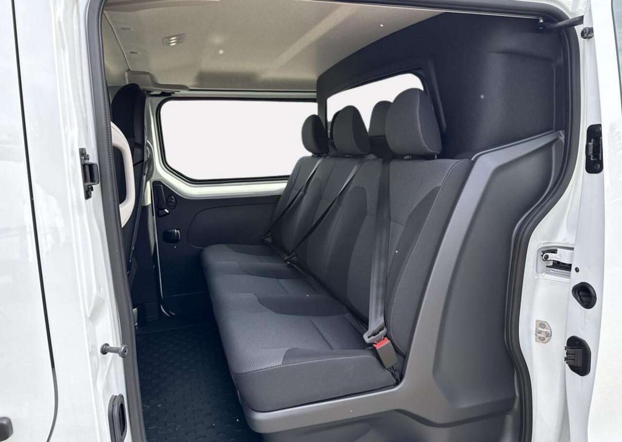 Renault TRAFIC 2.0 Blue dCi 150 EDC T30 L2H1 Advance DC - Dubbel Cabine / EASY LINK navi Additionele parkeerhulp / Zijschuifdeur links zonder ruit / Vierseizoenbanden / Reservewiel SNOEKS