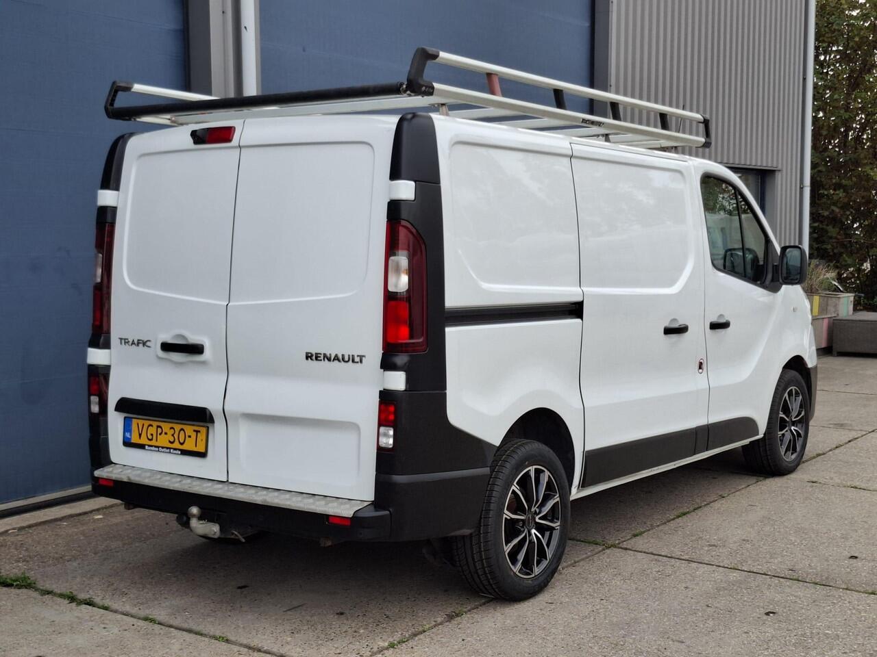 Renault TRAFIC 2.0 dCi 145 T27 L1H1 Comfort AUTOMAAT / CRUISE CONTROLE / NAVI / CAMERA / 3 ZITS / IMPERIAL