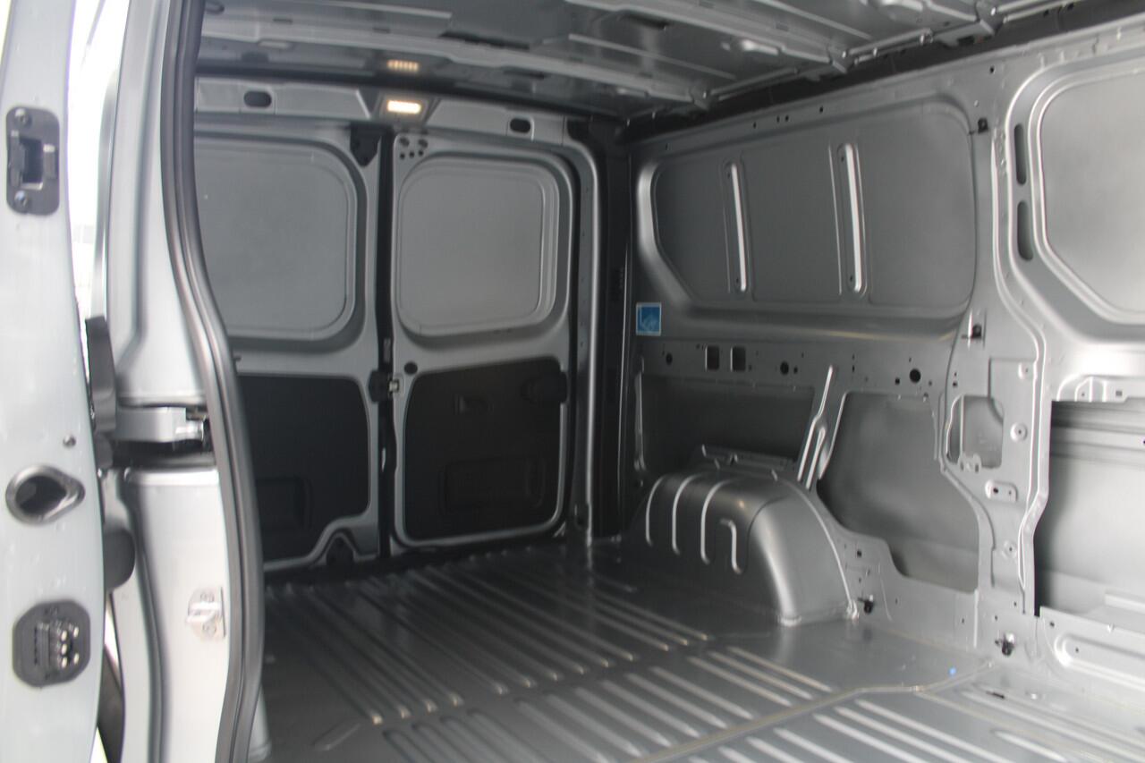 Renault TRAFIC 2.0 Blue dCi 150pk T30 L2H1 Advance - Achteruitrijcamera - Carplay - Android - Allseason - Trekhaak - Rijklaar