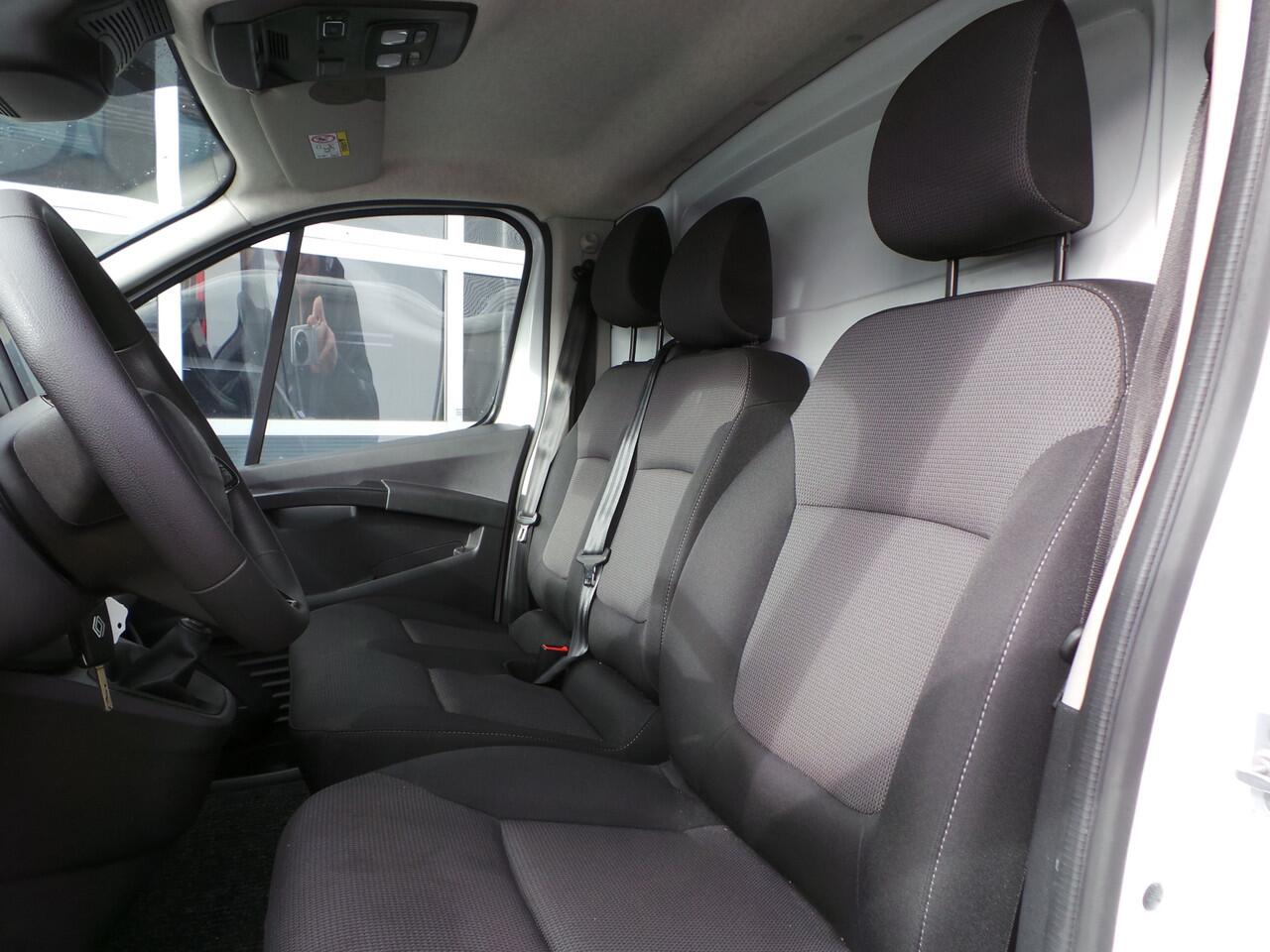 Renault TRAFIC 2.0 Blue dCi 110 T30 L2H1 Airco,Cruise,Pdc,Trekhaak