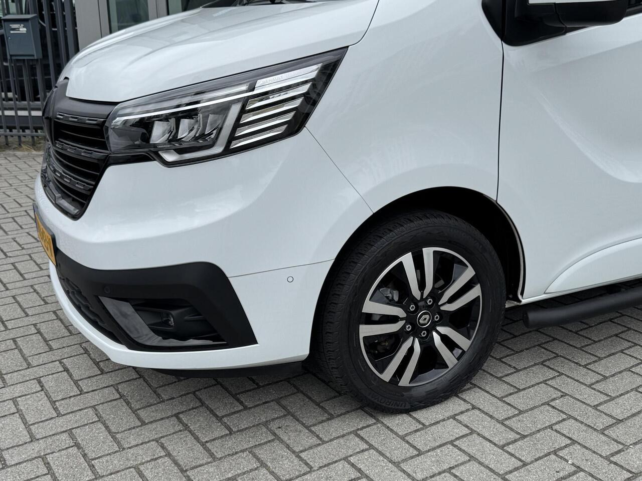 Renault TRAFIC 2.0 dCi 150 EDC L2H1 DC Luxe | DUBBEL CABINE | BLACK EDITION | SIDE BARS | TREKHAAK | NAVIGATIE | PARKEERCAMERA |