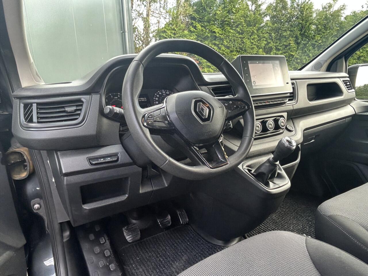 Renault TRAFIC 2.0 dCi WORK EDITION / L2H1 / 1e EIG. / 75.372 KM!! / AIRCO / CRUISE / NAVI / BLUETOOTH / TREKHAAK / 3-ZITS