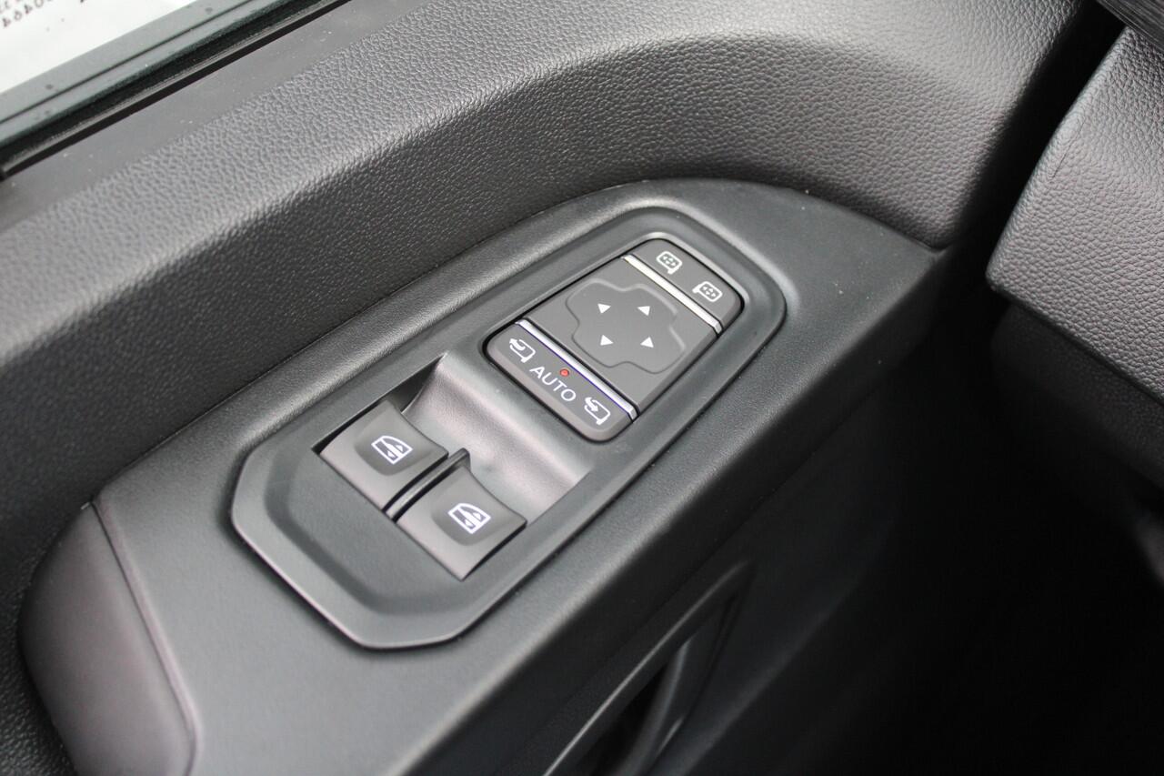 Renault TRAFIC 2.0 Blue dCi 130pk T30 L2H1 Advance - 2x Schuifdeur - Achteruitrijcamera - Carplay - Android - Allseason - Trekhaak - Rijklaar