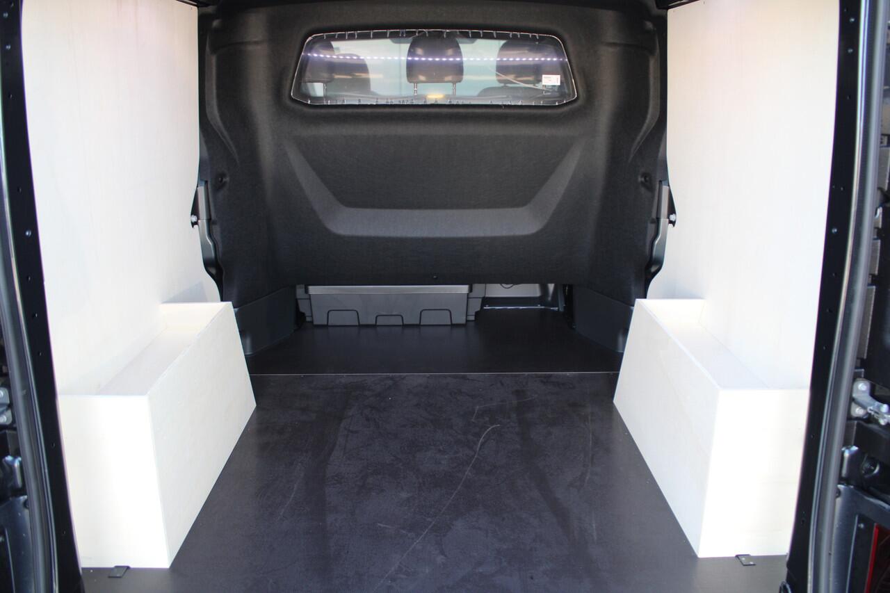 Renault TRAFIC 2.0 Blue dCi 170pk T29 L2H1 Extra DC - 2x Schuifdeur - Carplay - LED - Blind Spot - Navigatie - Camera - Trekhaak - Stoelverwarming - Rijklaar