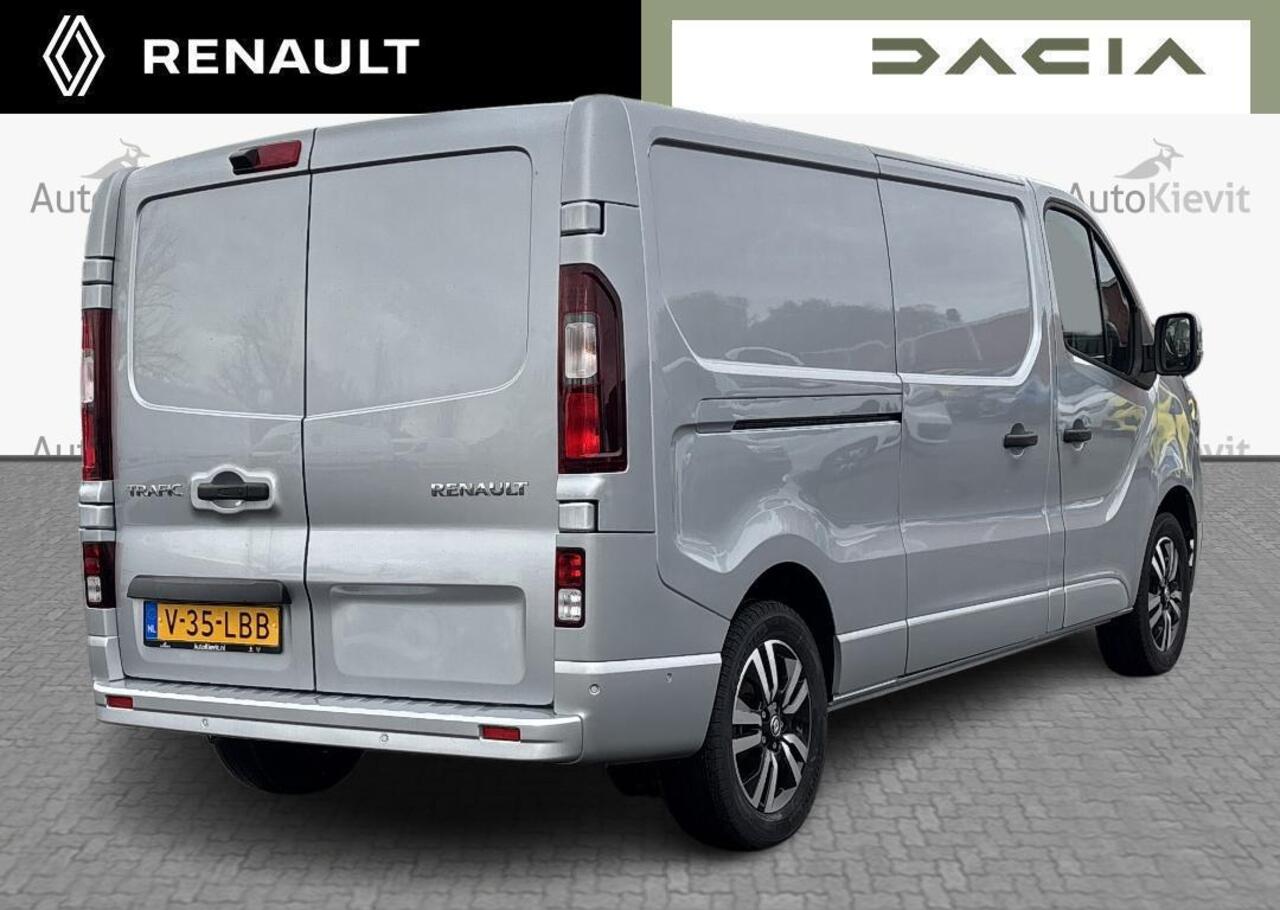 Renault TRAFIC 2.0 Blue dCi 170 T30 L2H1 Extra - Reservewiel - Alarm / 17\" lichtmetalen velgen Noir - Houten laadvloer
