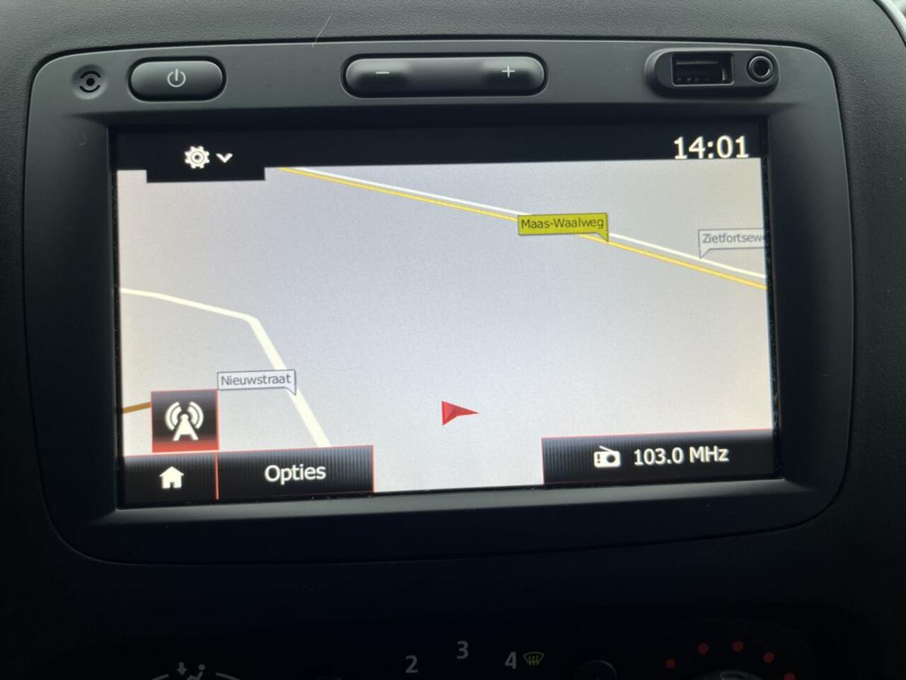 Renault TRAFIC 1.6 dCi E6 Comfort R-link 3p BPM Vrij! Lease ¤296 p/m, Airco, Navi, PDC, Cruise controle, Onderhoudshistorie aanwezig