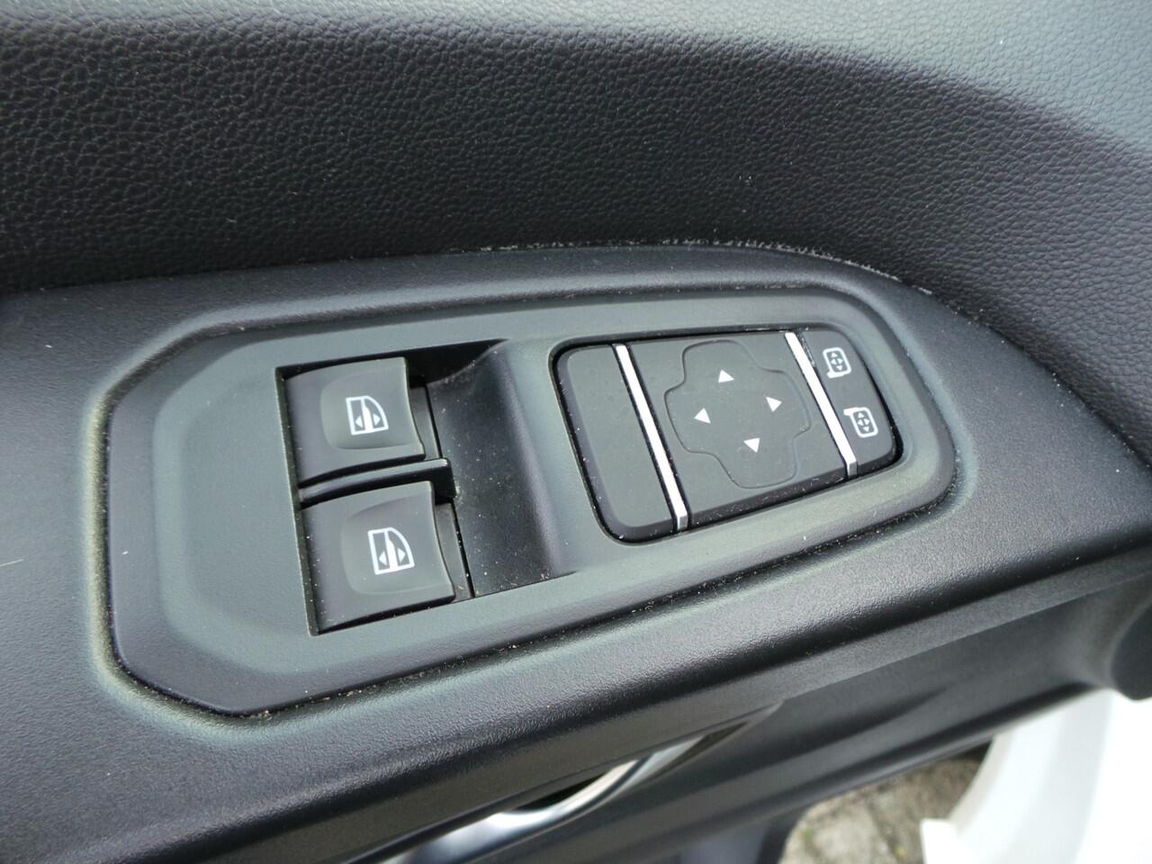 Renault TRAFIC 2.0 dCi 130 T30 L2H1 Airco,Cruise,Pdc,Trekhaak